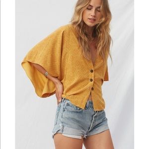 Jens Pirate Booty Medallion Crop top in Oro sz P/S